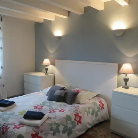 Holiday home De Charme En Pleine Nature Pour 6 Pers. Avec Cheminee, Jardin De 7000 M², Animaux Acceptes - Fr-1-489-5 Louroux-de-Bouble