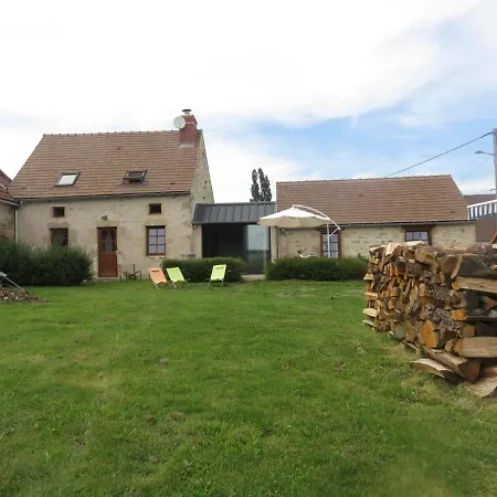 Holiday home De Charme En Pleine Nature Pour 6 Pers. Avec Cheminee, Jardin De 7000 M², Animaux Acceptes - Fr-1-489-5 Louroux-de-Bouble